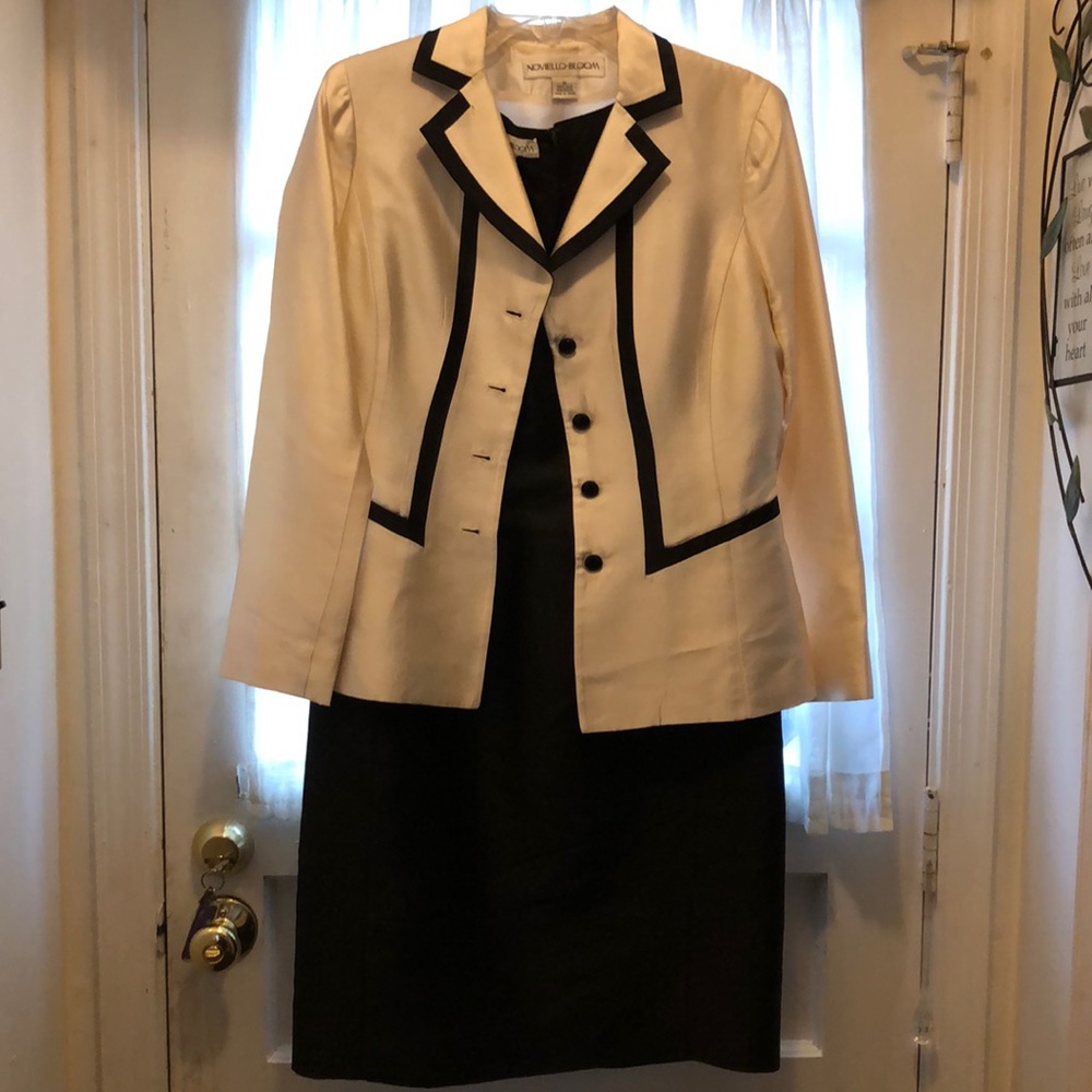 NOVIELLO-BLOOM/ELEGANTLY BEAUTIFUL RAW SILK 2PC